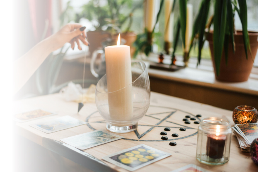 Consultas de tarot, Consulta de Cartas, Magia Branca, Trabalhos Espirituais, Mesa Radiônica para Animais, Baralho Cigano